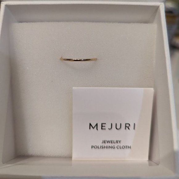 Brand New - Mejuri 14k gold stacking ring - Picture 1 of 1